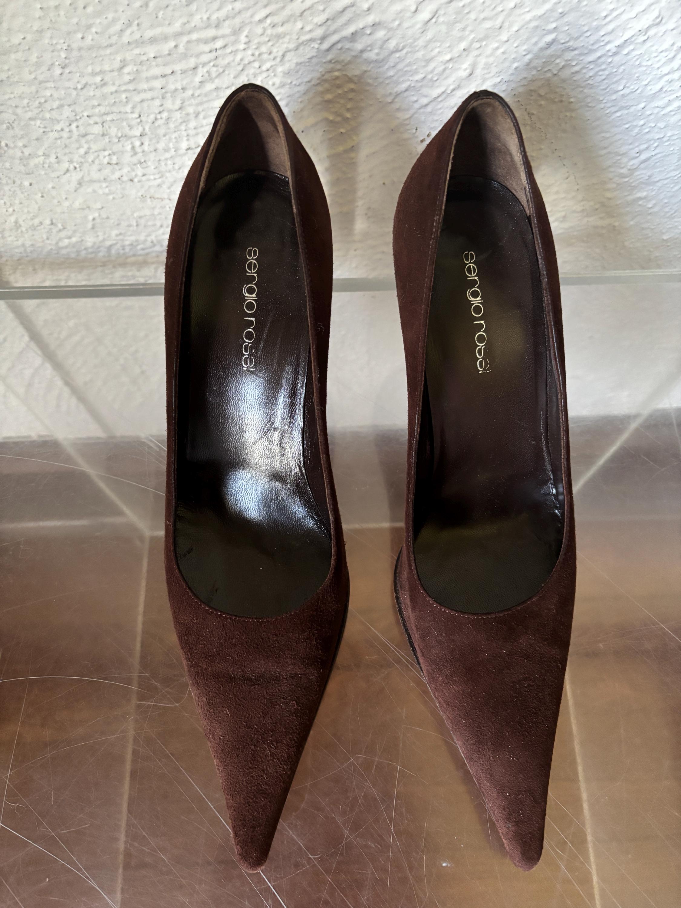 Sergio Rossi Witchy Pointed Brown Suede Made in Italy Heels Pumps Size 37 1/2 Sexy Elegant Pointy Women’s Shoes