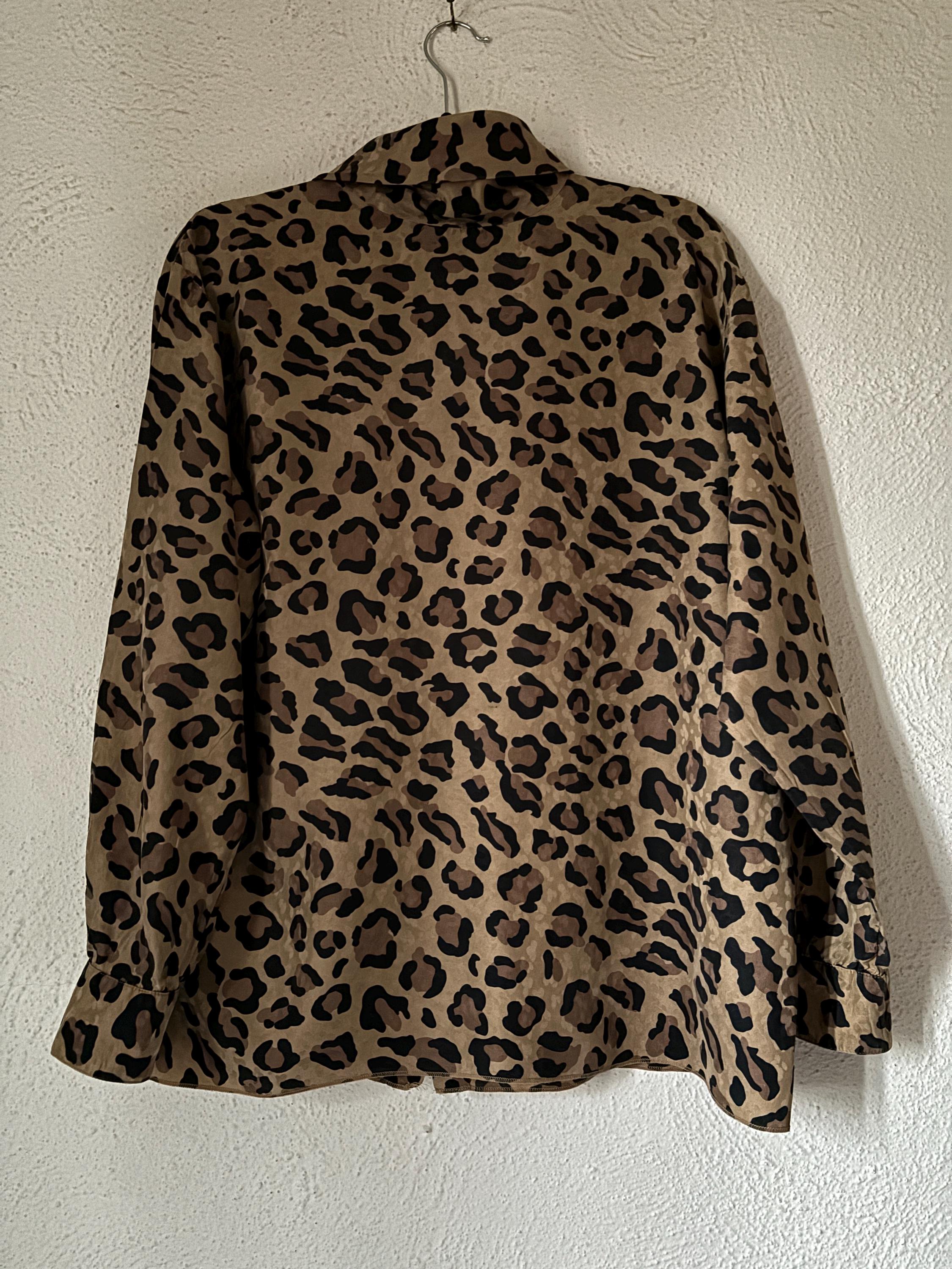 ST JOHN Vintage Silk 80s Leopard Print Button Down Blouse with Pussy Bow Attached Scarf Size Medium