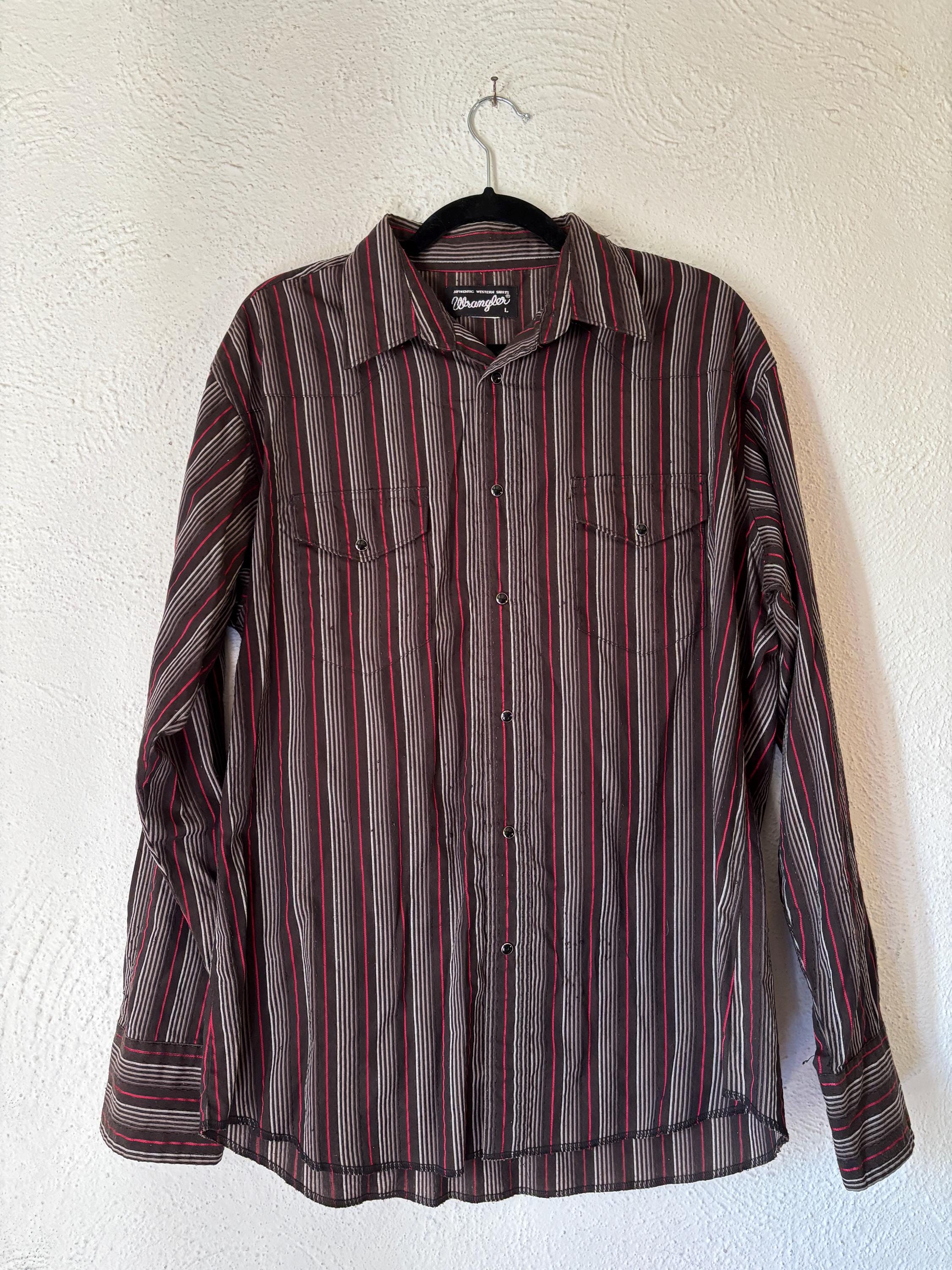 Vintage Western Wrangler Buttondown Men’s Dress Cowboy Shirt Snaps Size Large Red White Black Striped