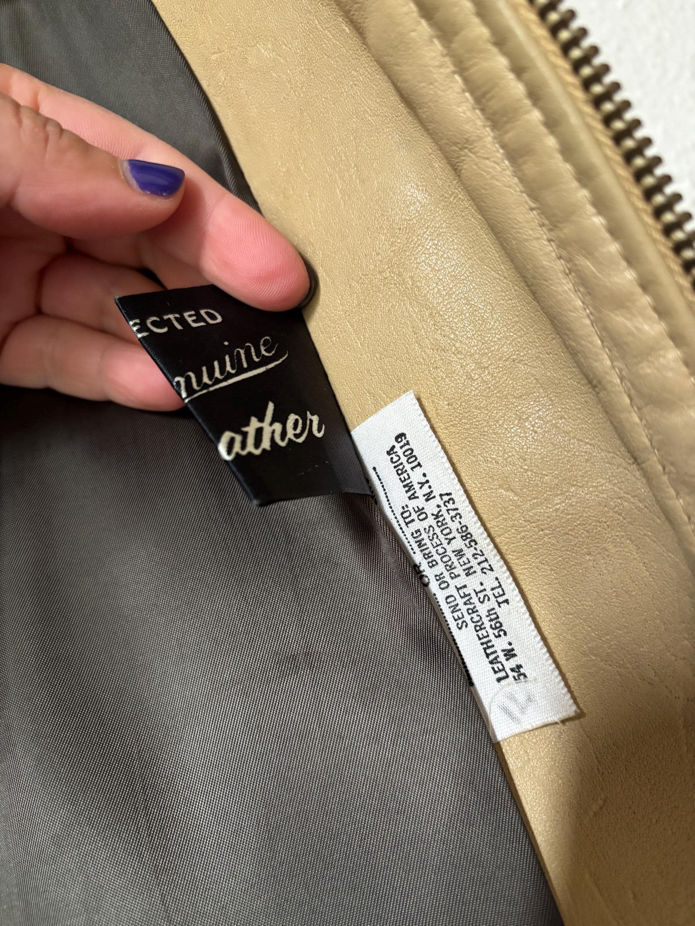 VTG Retro Tan Beige Leather Short Cropped Jacket Chest Pockets Adjustable Straps Pointed Collar Size Small Medium Unisex Groovy