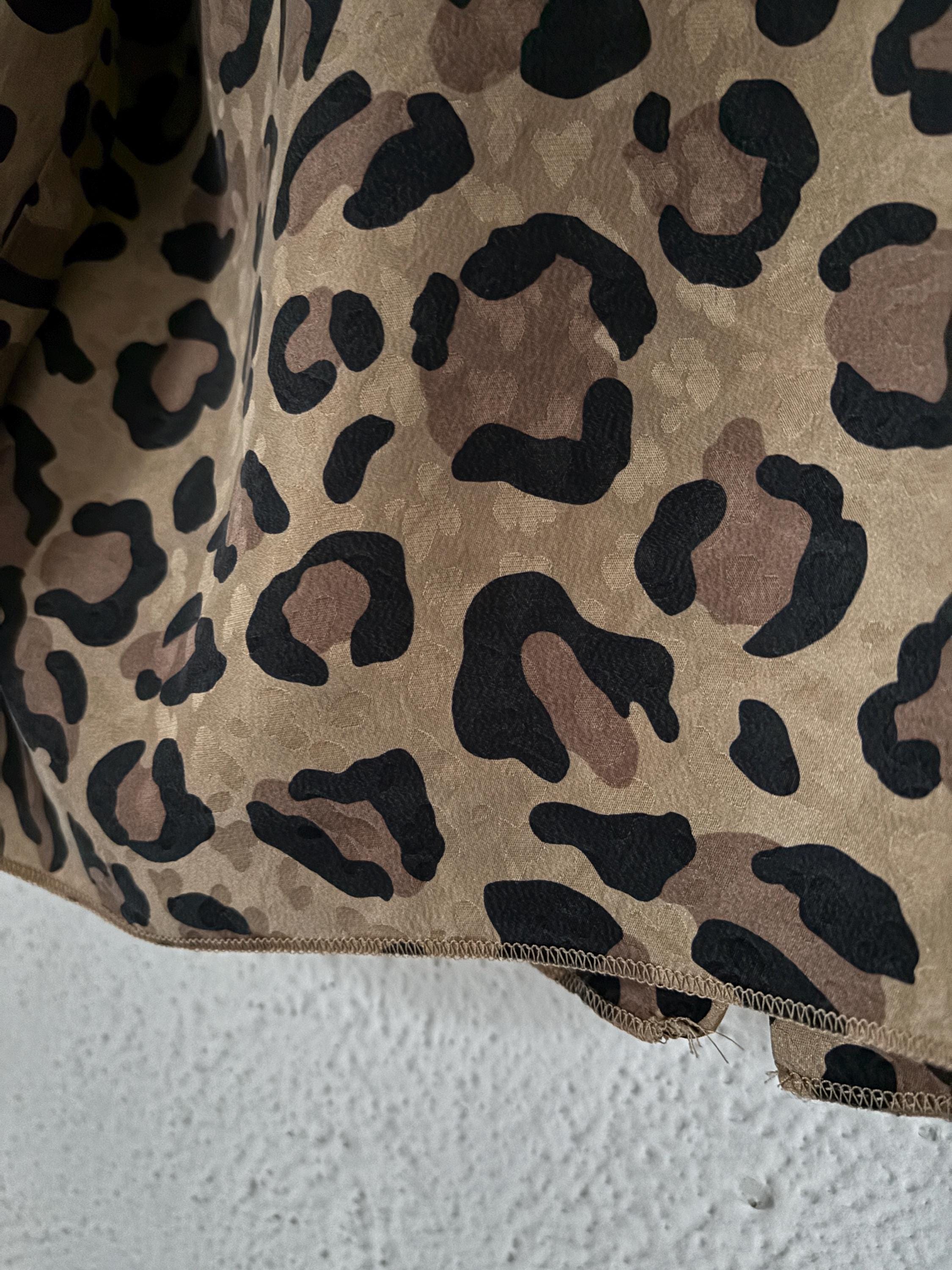 ST JOHN Vintage Silk 80s Leopard Print Button Down Blouse with Pussy Bow Attached Scarf Size Medium