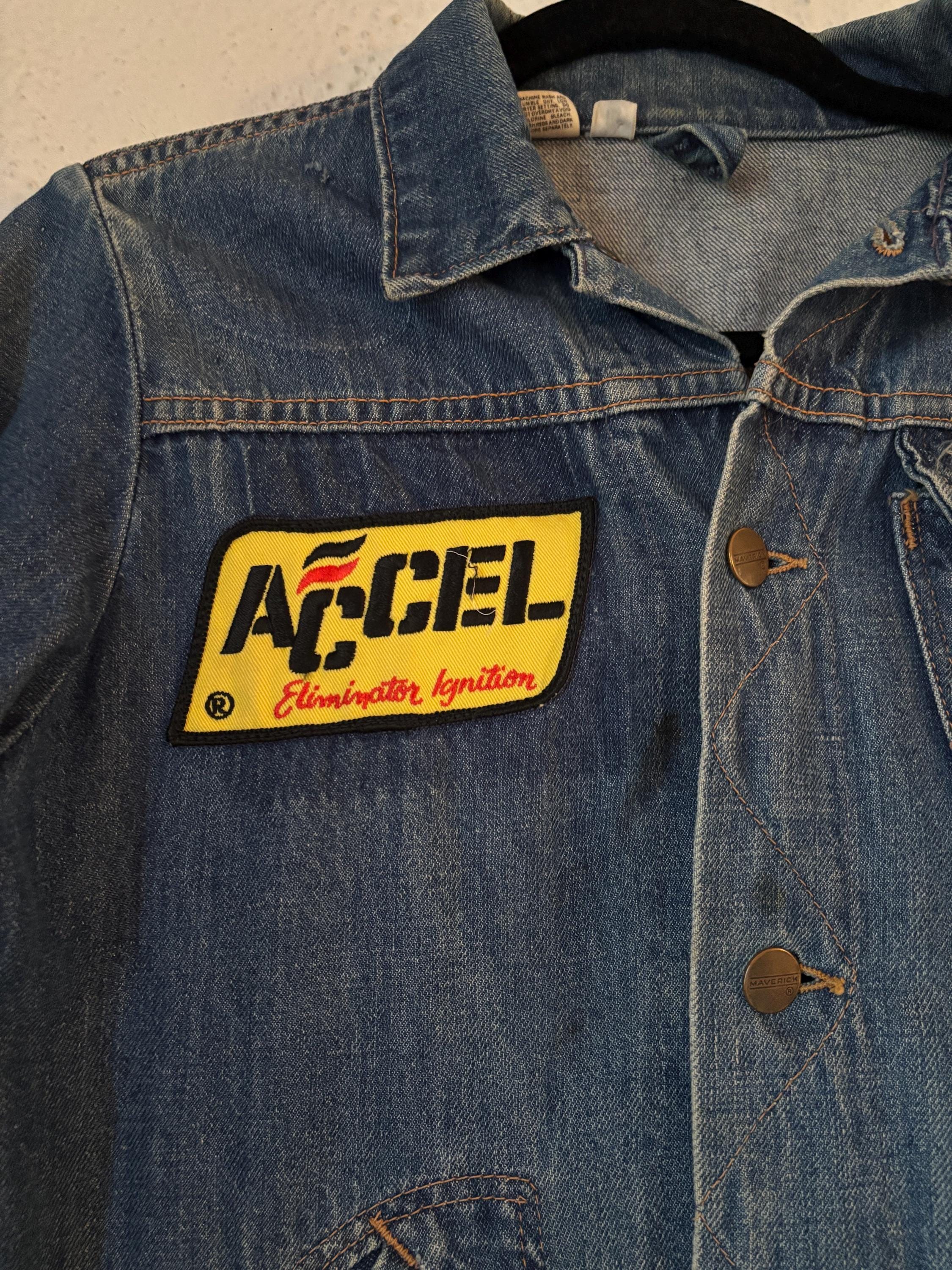 Vintage 70s Maverick Denim Jacket with Patches Distressed Blue Jean Size Women’s XS S 16 Youth
