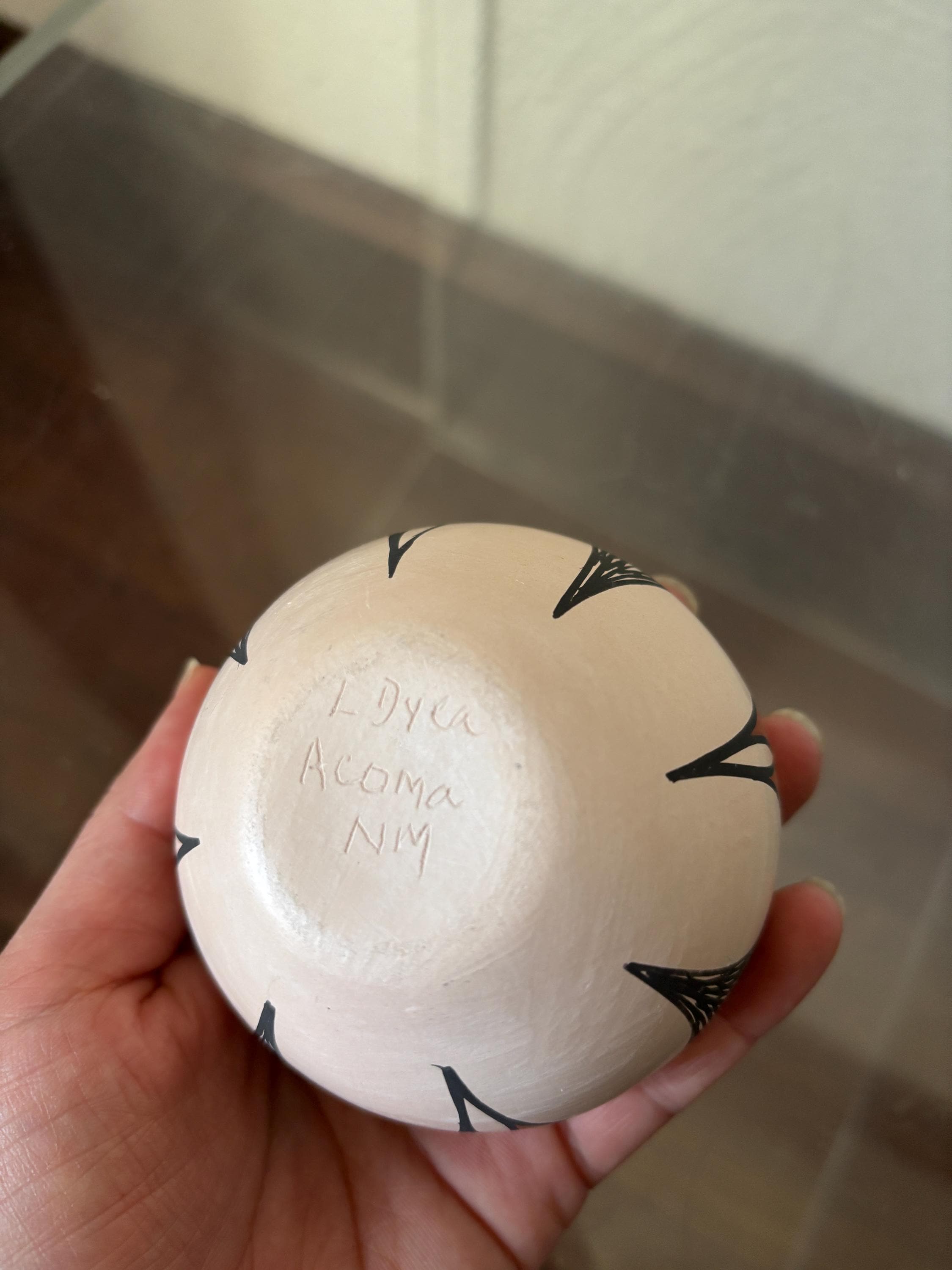 Acoma Pottery New Mexico Vessel Vase Signed American Indian L Dyea Vintage Seed Pot Art Handpainted