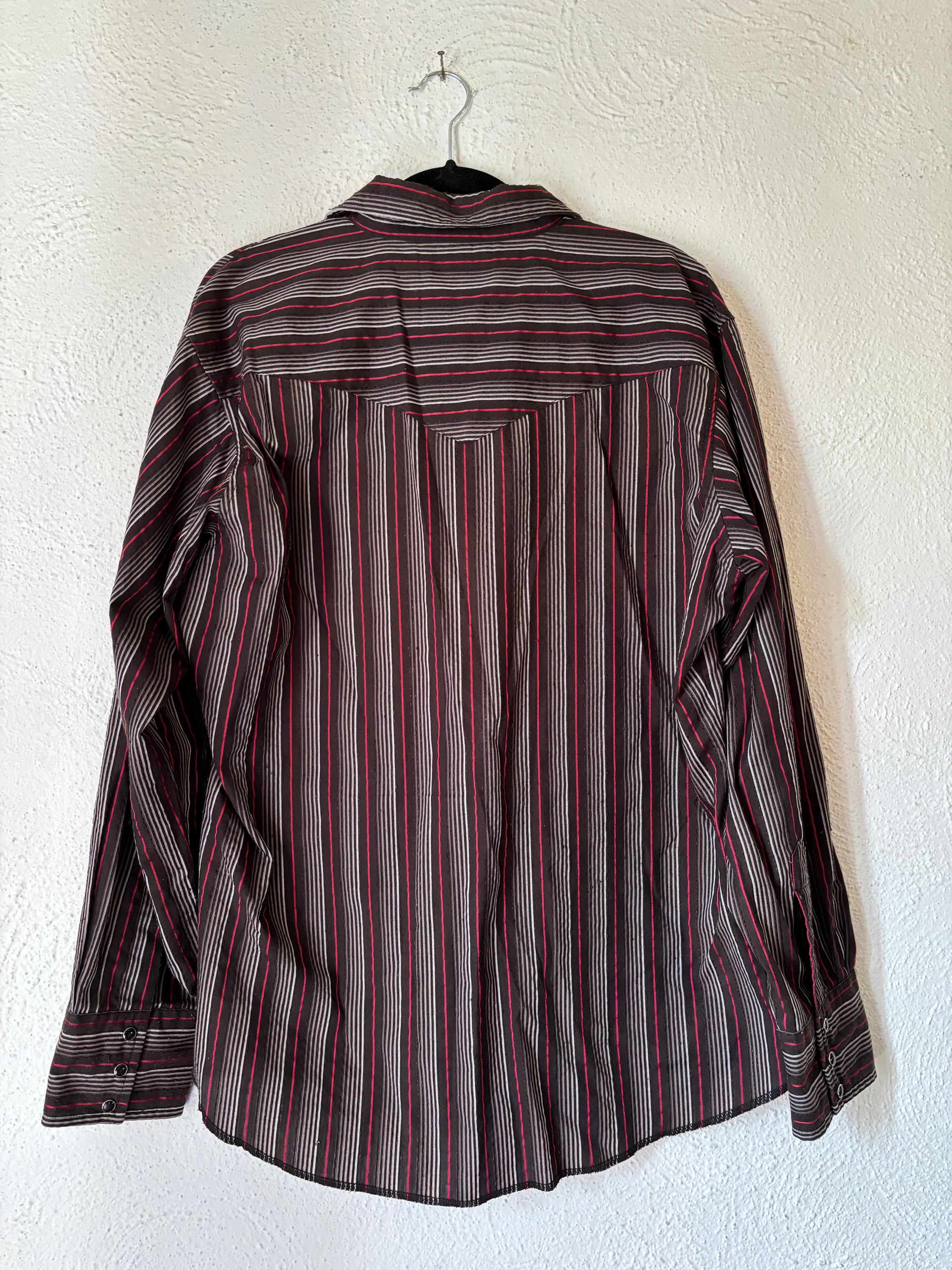 Vintage Western Wrangler Buttondown Men’s Dress Cowboy Shirt Snaps Size Large Red White Black Striped