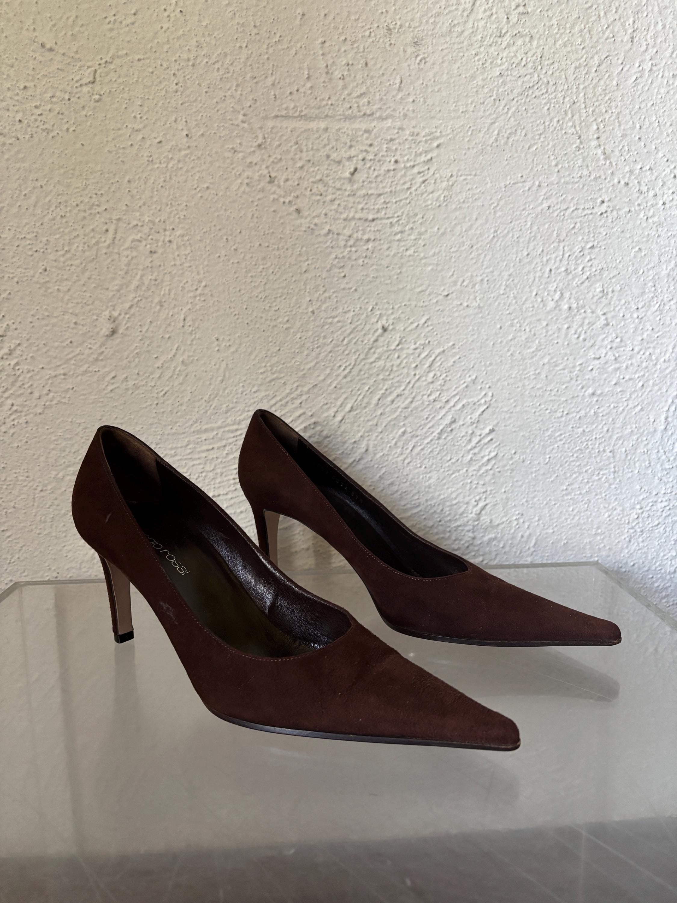 Sergio Rossi Witchy Pointed Brown Suede Made in Italy Heels Pumps Size 37 1/2 Sexy Elegant Pointy Women’s Shoes