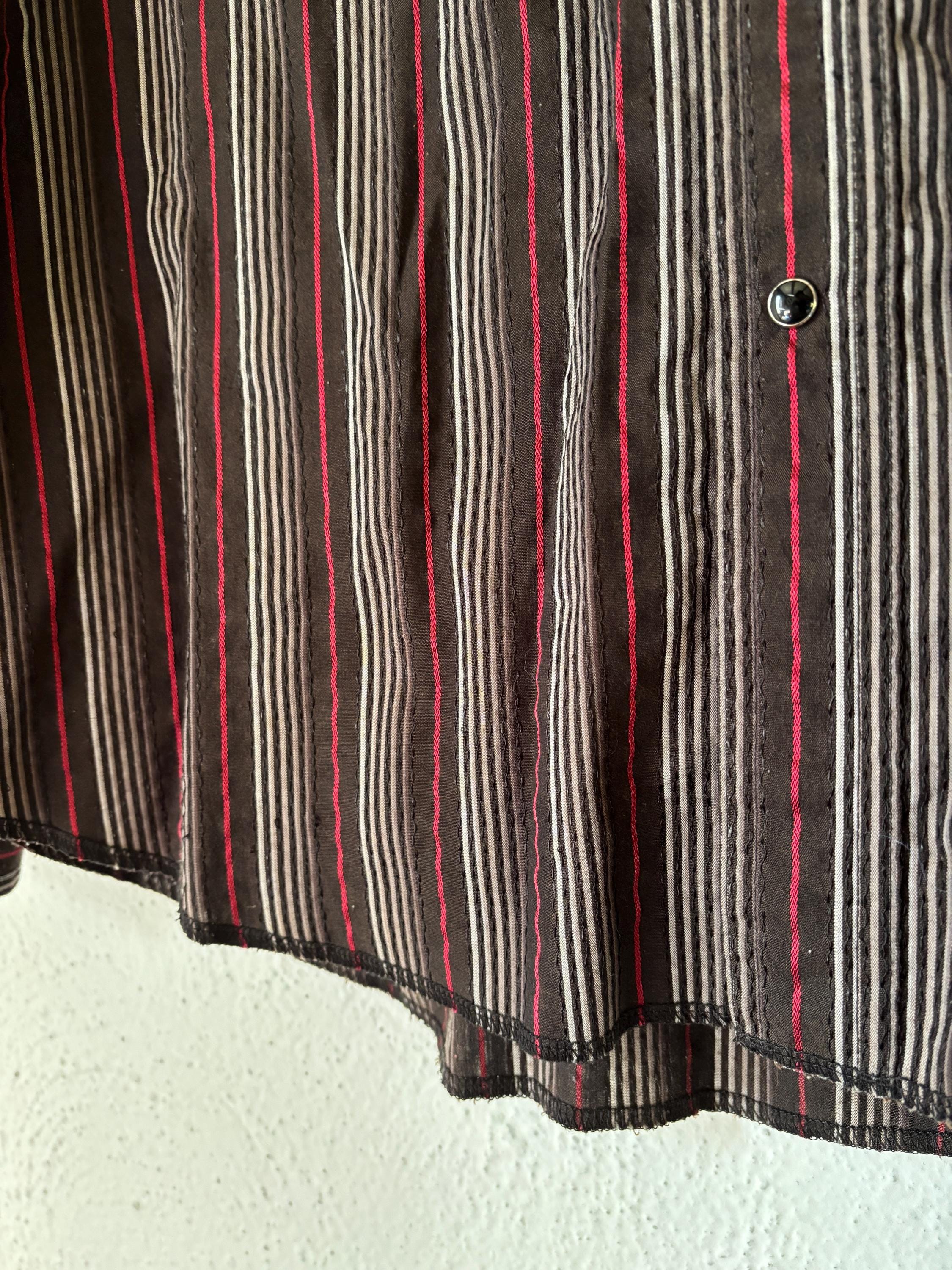 Vintage Western Wrangler Buttondown Men’s Dress Cowboy Shirt Snaps Size Large Red White Black Striped